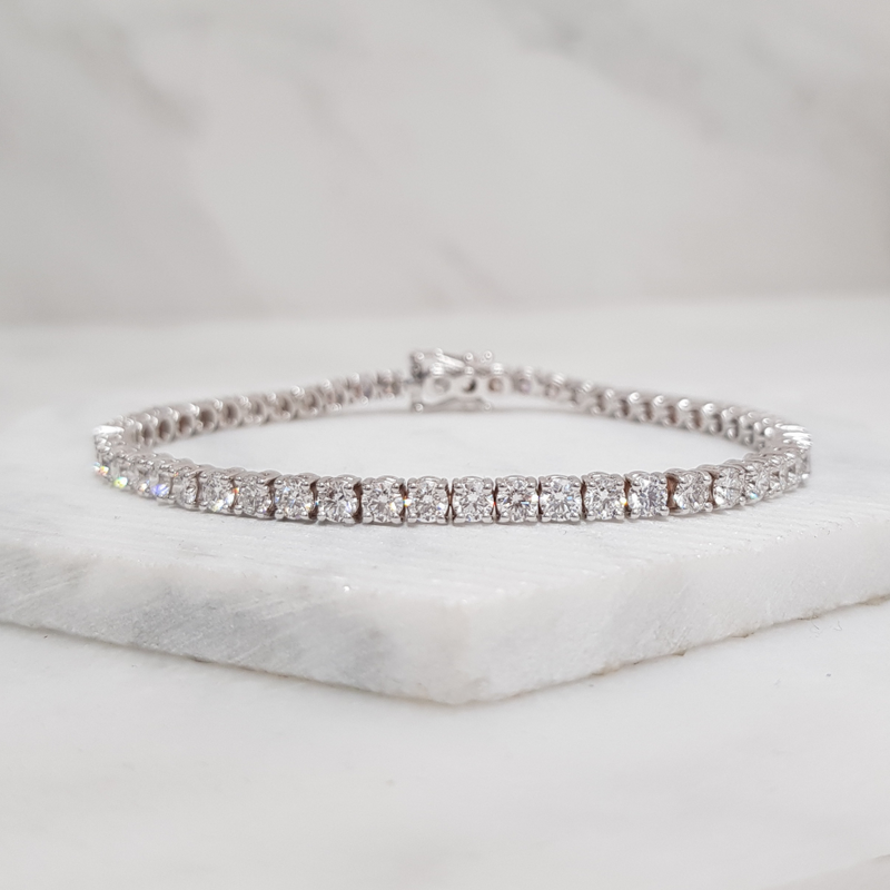 sarah-layton-18ct-white-gold-brilliant-cut-diamond-line-bracelet-6-50ct