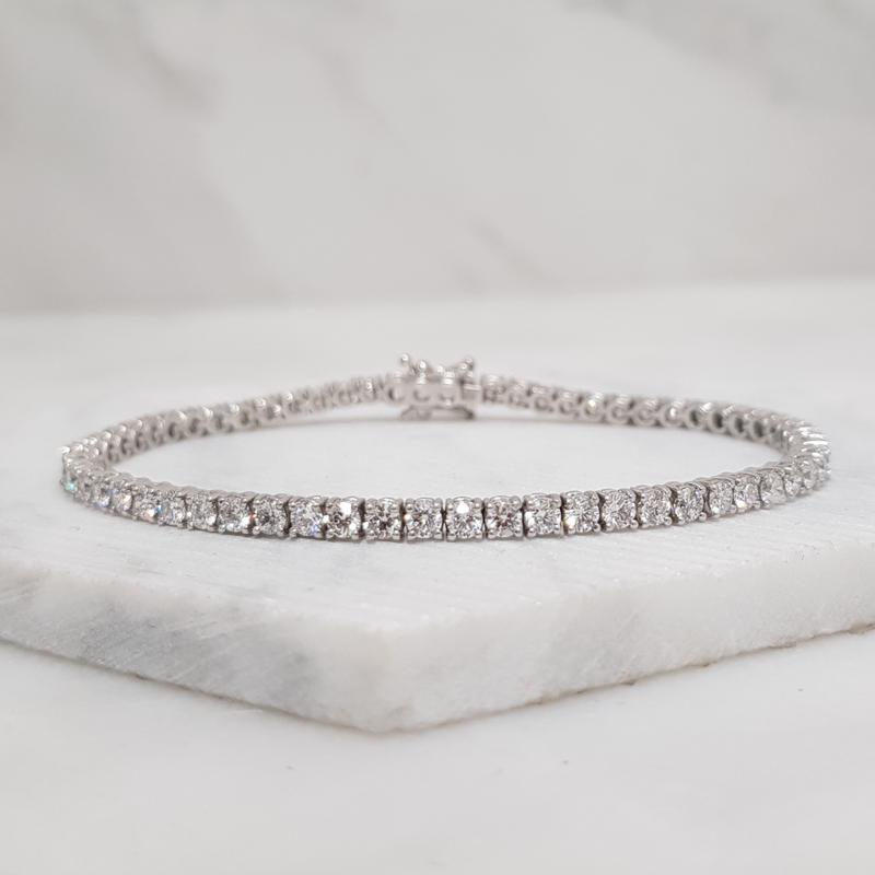 sarah-layton-18ct-white-gold-brilliant-cut-diamond-tennis-bracelet-5-52ct