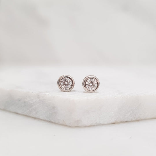 9ct White Gold Brilliant Cut Diamond Stud Earrings - 0.20ct