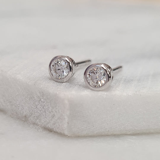 9ct White Gold Round Brilliant Cut Diamond Earrings - 0.20ct