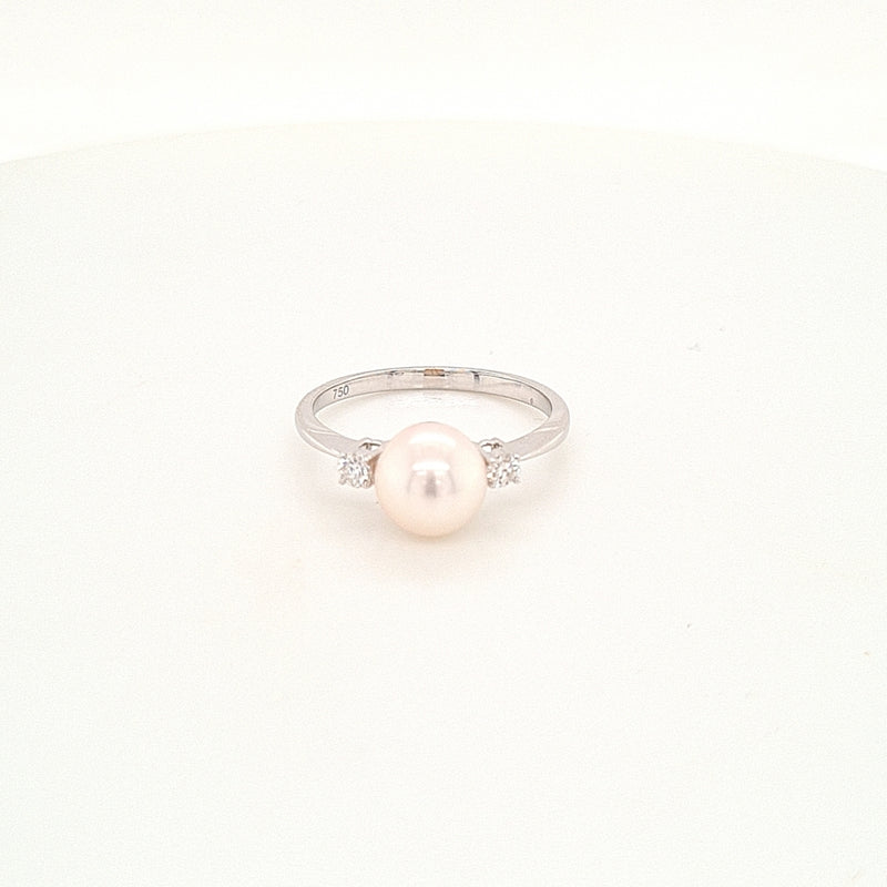 sarah-layton-pearl-diamond-ring-white-gold-ra020-wg