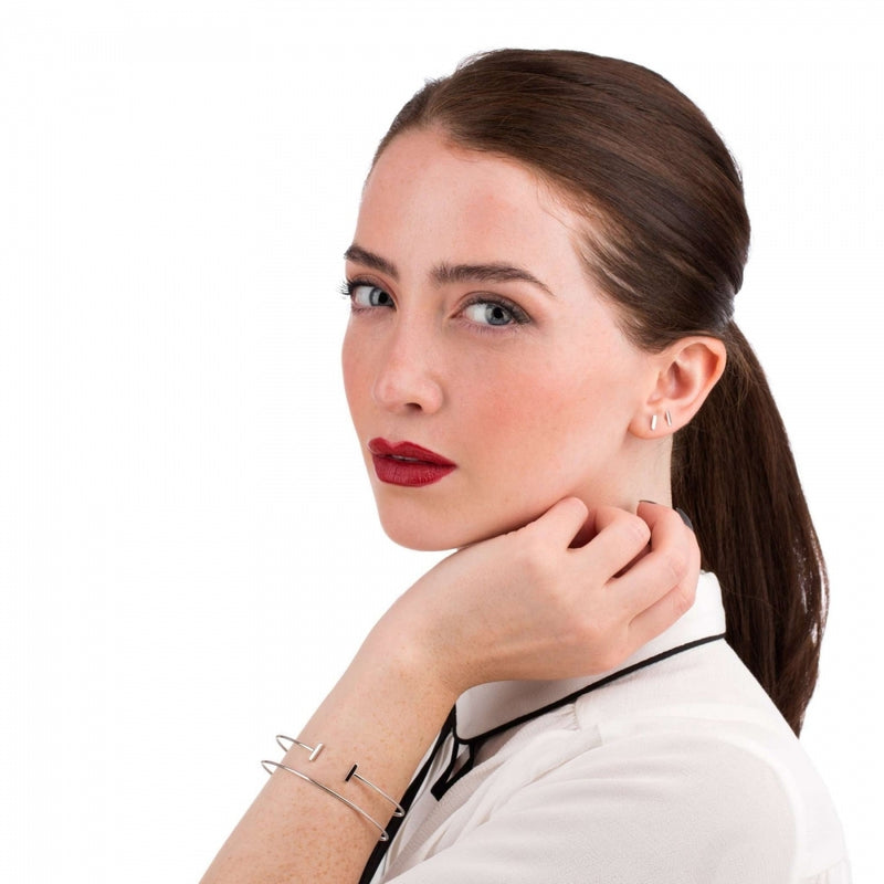 scream-pretty-dash-stud-earrings-gold-spesgs35