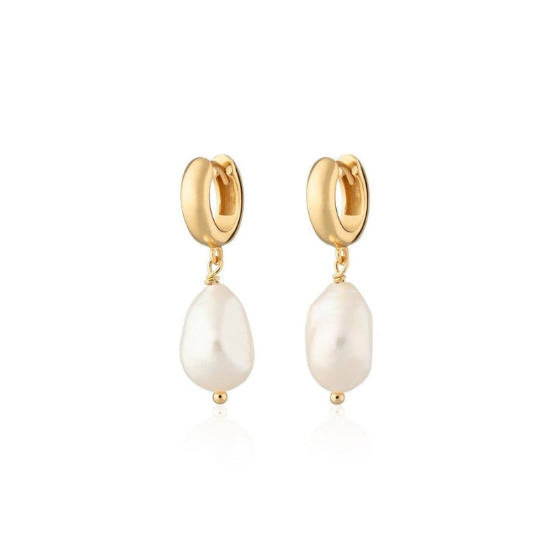 scream-pretty-hannah-martin-baroque-pearl-huggie-hoop-earrings-gold-spg-298