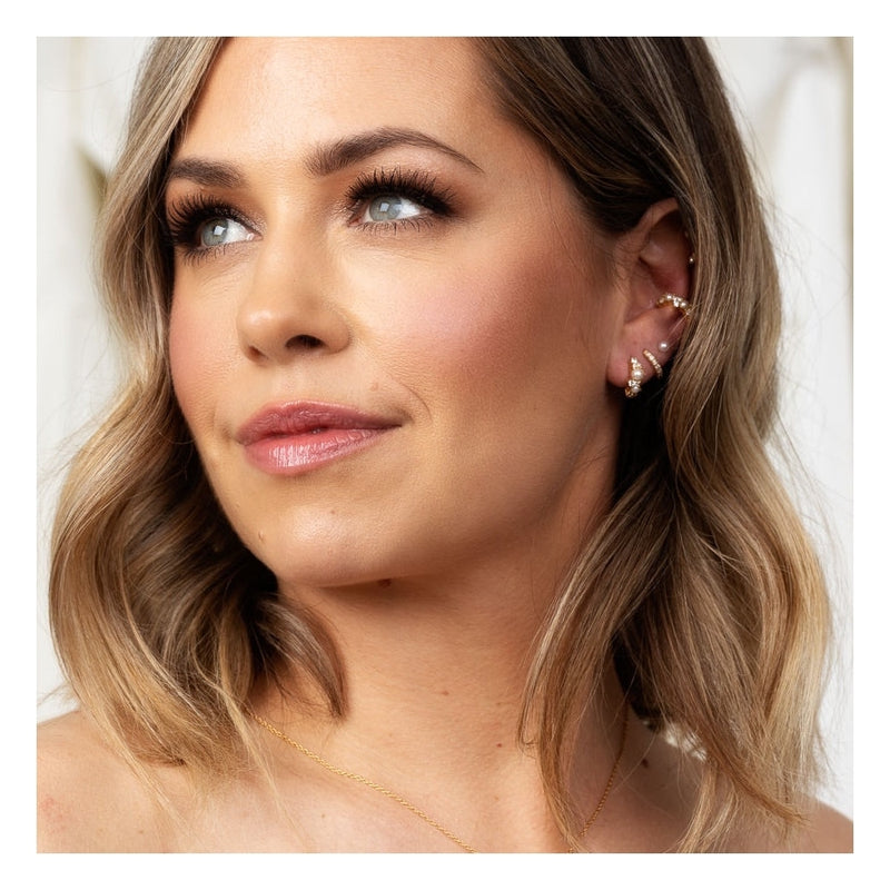 scream-pretty-hannah-martin-pearl-huggie-earrings-gold-spg-404