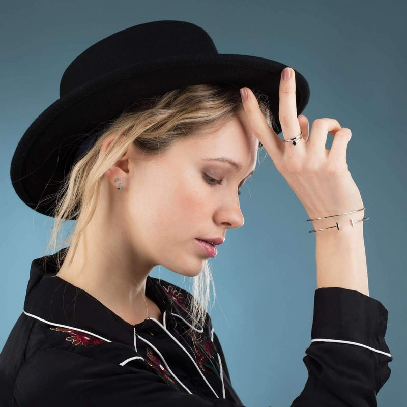 scream-pretty-huggie-hoop-earrings-with-turquoise-stones-spesss133