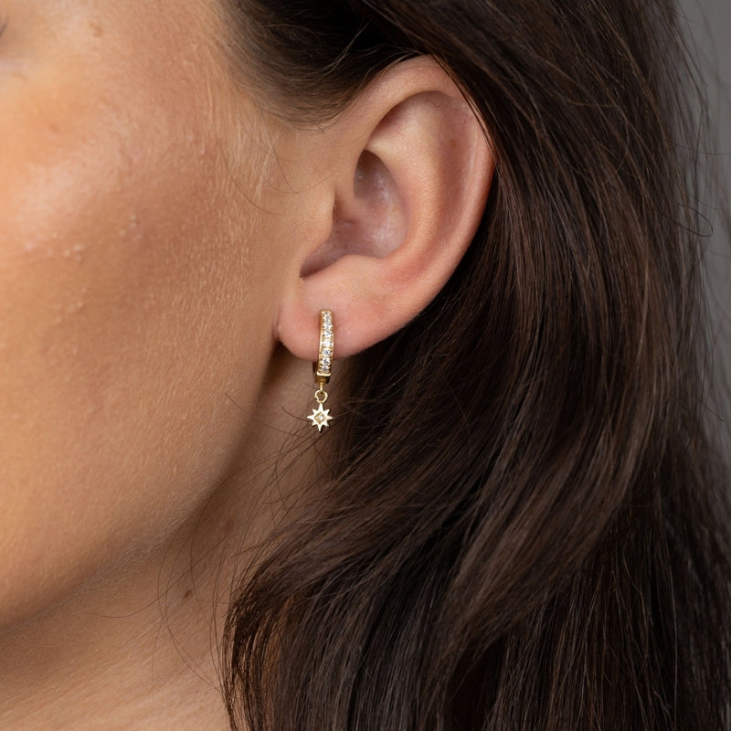 scream-pretty-interstellar-star-huggie-hoop-earrings-gold-spg-380