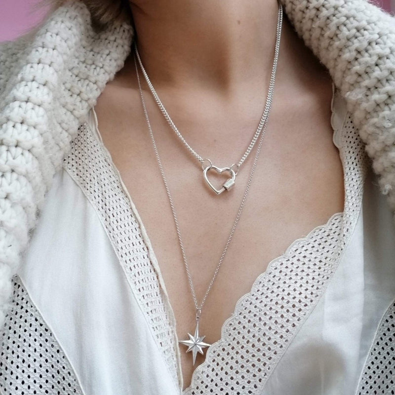 scream-pretty-large-faceted-starburst-necklace-silver-sps-226-333