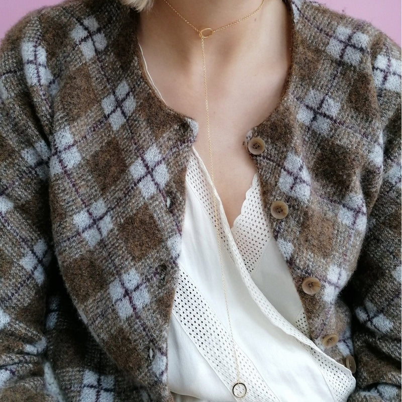 scream-pretty-lariat-necklace-gold-spng2h