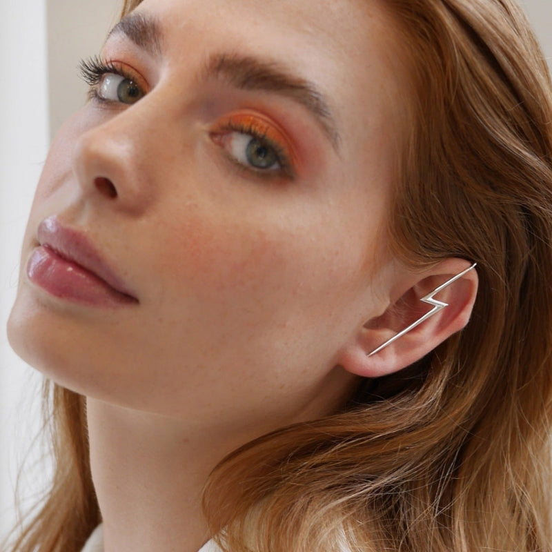 scream-pretty-lightning-bolt-ear-climber-silver-sps-381