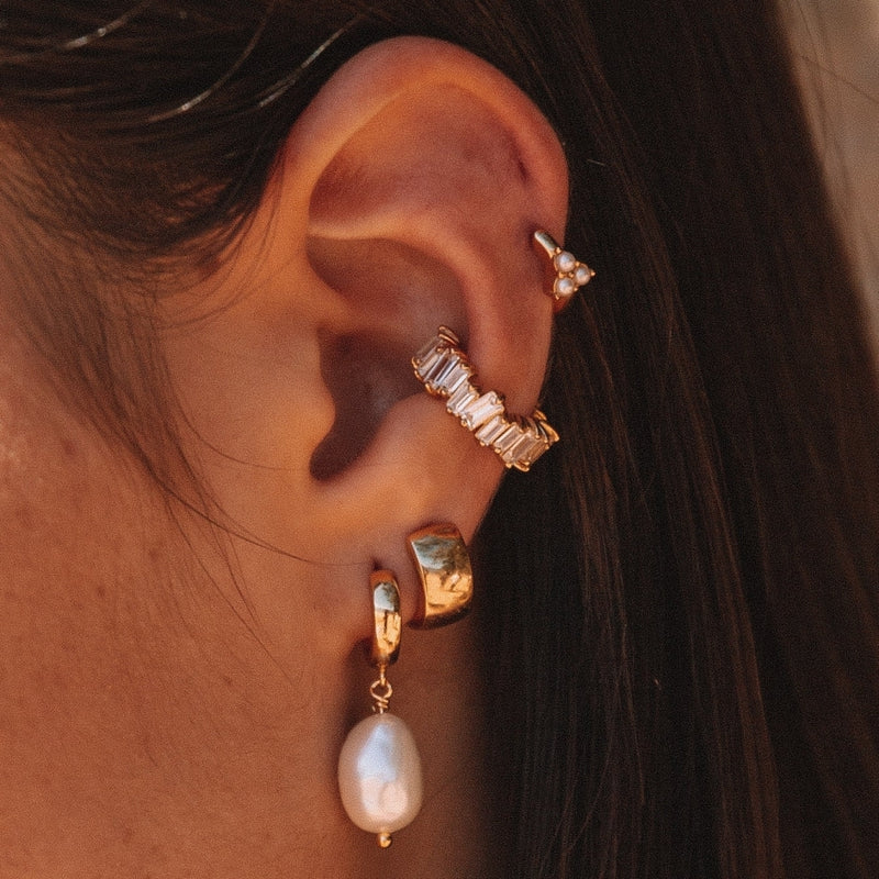 scream-pretty-pearl-trinity-huggie-hoop-earrings-gold-spg-37