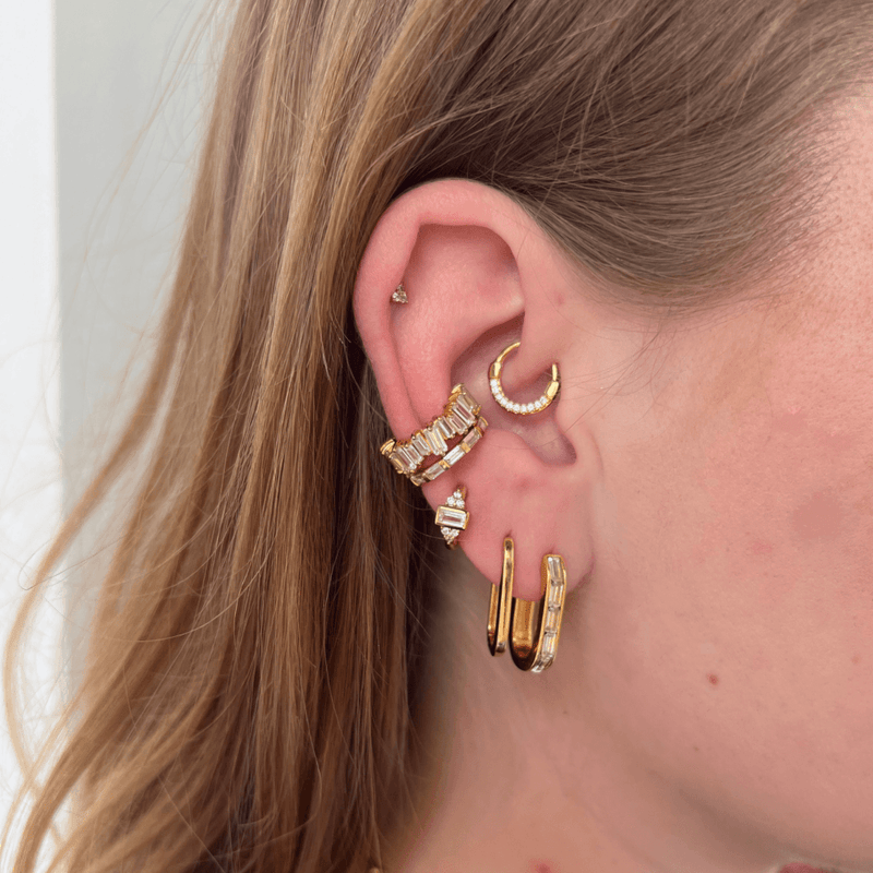 scream-pretty-sparkling-daith-hoop-earring-gold-spg-391
