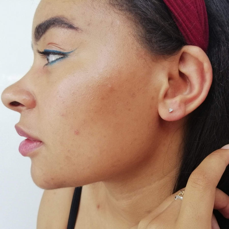 scream-pretty-sparkling-trinity-stud-earrings-gold-spg-218