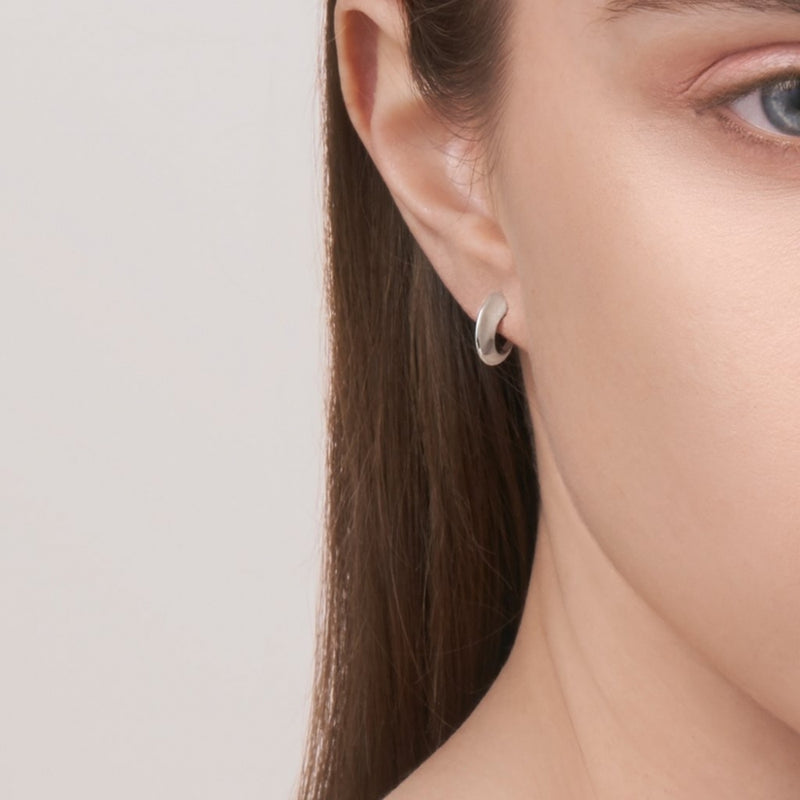 shaun-leane-cat-claw-earrings-silver-size-1-sa014-ssnaeos