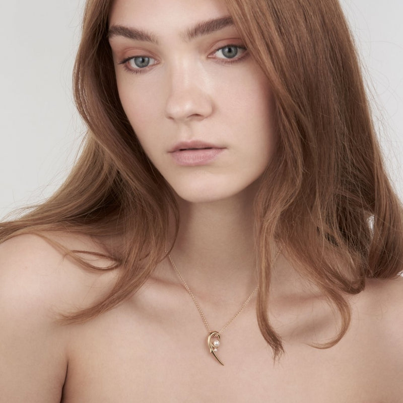 shaun-leane-cherry-blossom-pearl-pendant-yellow-gold-cb050-yvnanos