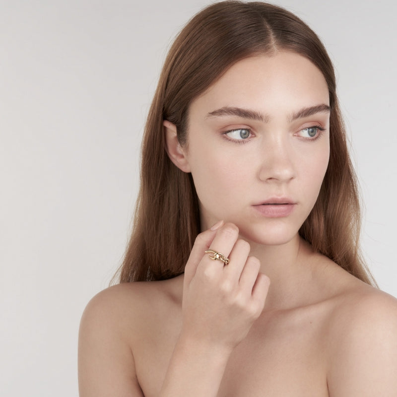 shaun-leane-hook-chain-ring-size-m-gold-ht020-yvnarzm