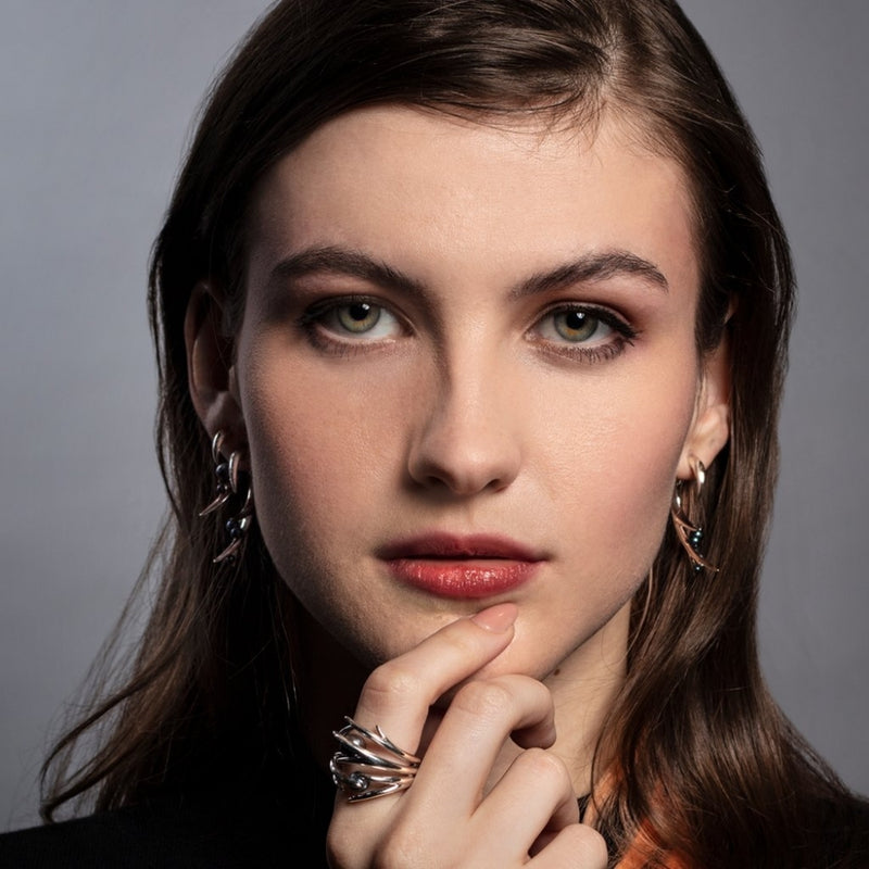 shaun-leane-hooked-black-pearl-ring-size-p-silver-cb056-ssbkrzp