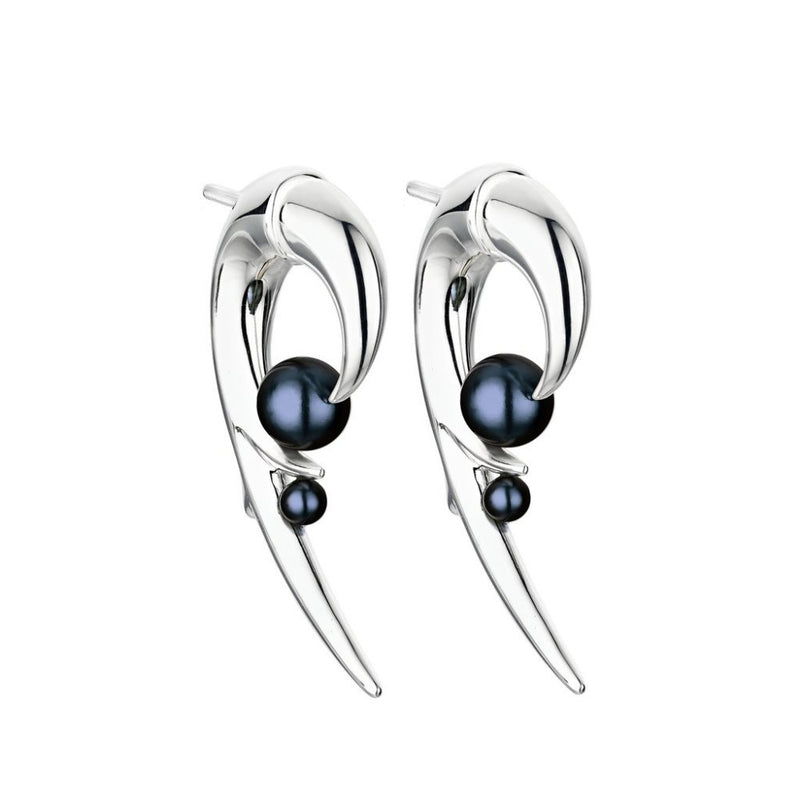 shaun-leane-hooked-black-pearl-silver-earrings-cb051-ssbkeos