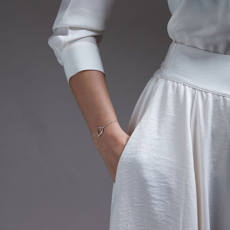 shaun-leane-hooked-heart-bracelet-silver-sa020-ssnabos