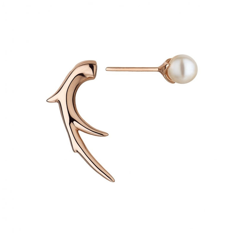 shaun-leane-hooked-pearl-talon-earrings-rose-gold-cb040-rvnaeos
