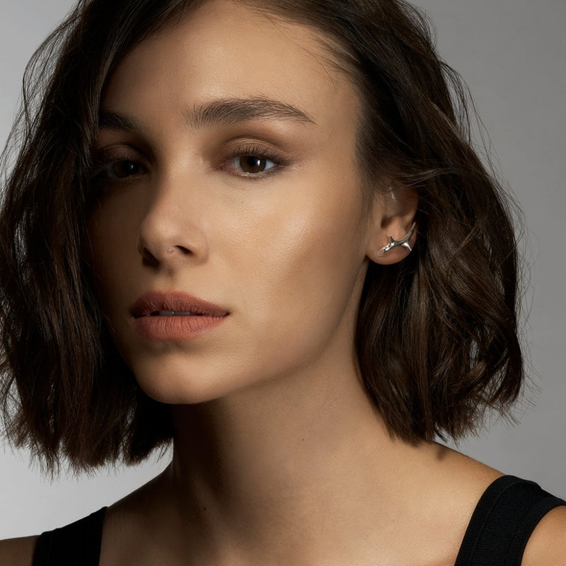 shaun-leane-rose-thorn-climber-earrings-silver-rt022-ssnaeos