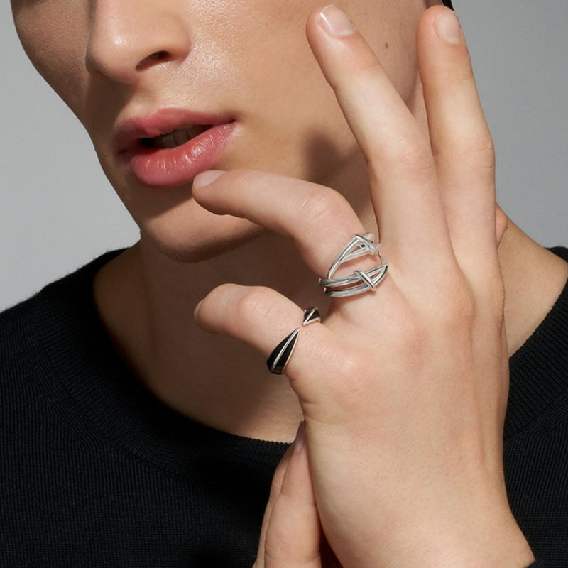 shaun-leane-sabre-deco-twist-ring-size-m-silver-sa072-ssnarzm