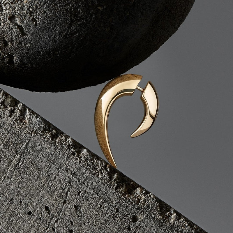 shaun-leane-talon-earrings-gold-ht007-yvnaeos