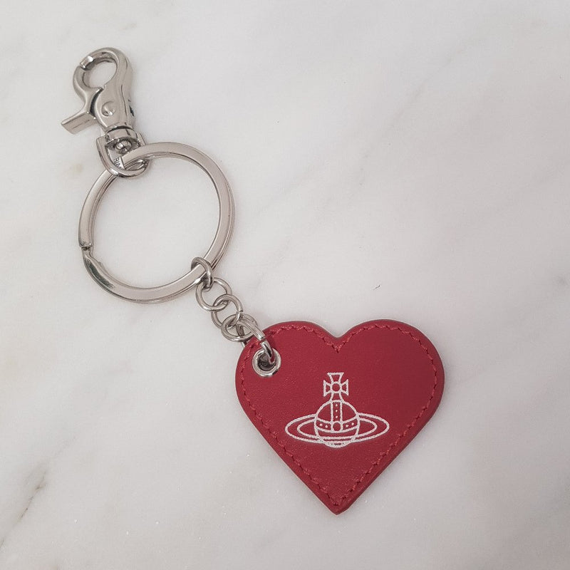 vivienne-westwood-alexa-leather-heart-keyring-red-82030047-41227-la-h401