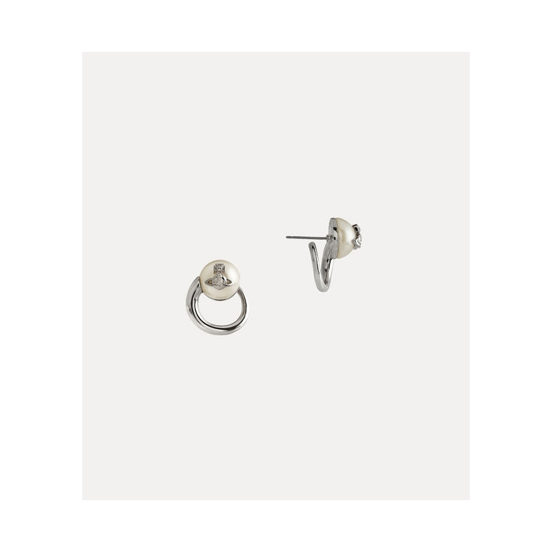 vivienne-westwood-carola-earrings-silver-6203006i-02p103-cn