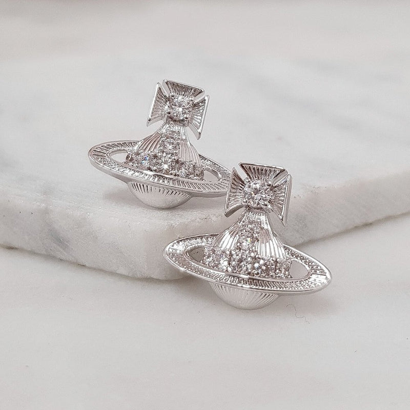 vivienne-westwood-chloris-bas-relief-earrings-silver-62010251-02w106-sm